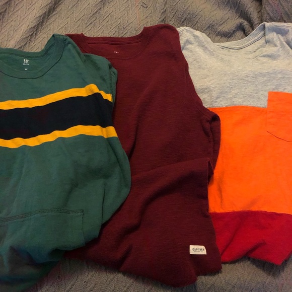 🌷 2/$25 Bundle of 3 Boys GAP long sleeve shirts - Picture 1 of 5
